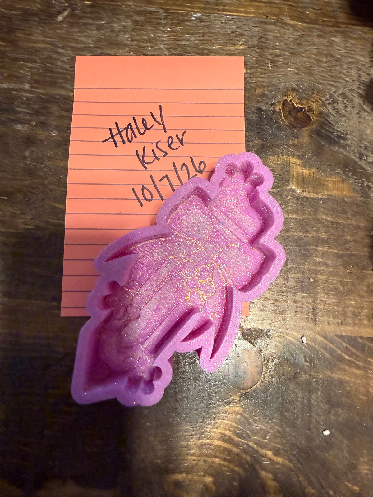 Pencil w/ bow - CarKissed